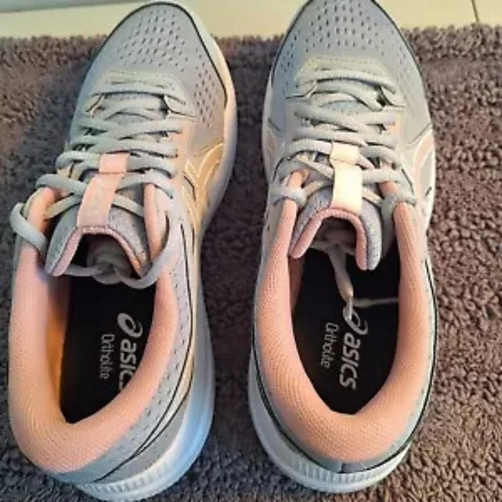 ASICS Women's Gray and Pink Running Shoes NEW CON